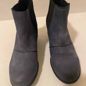 Sorel Lea wedge Chelsea boots